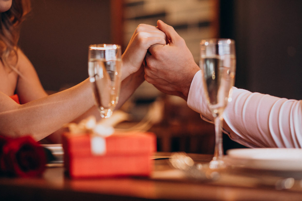 17 Unmistakable Signs He Only Wants You For Your Body